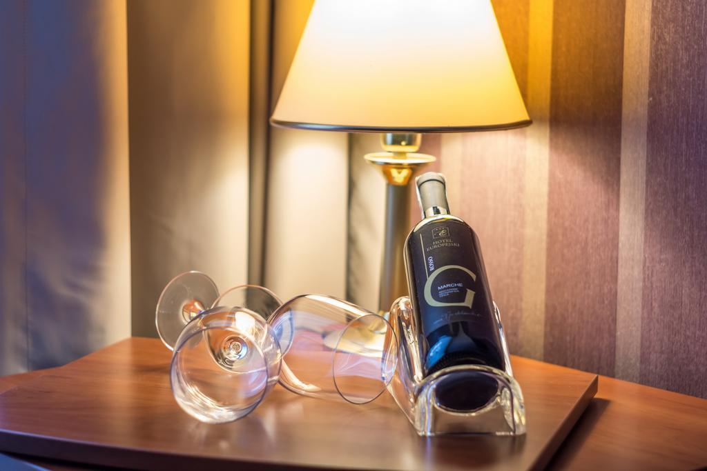 Hotel Europejski Nysa Værelse billede