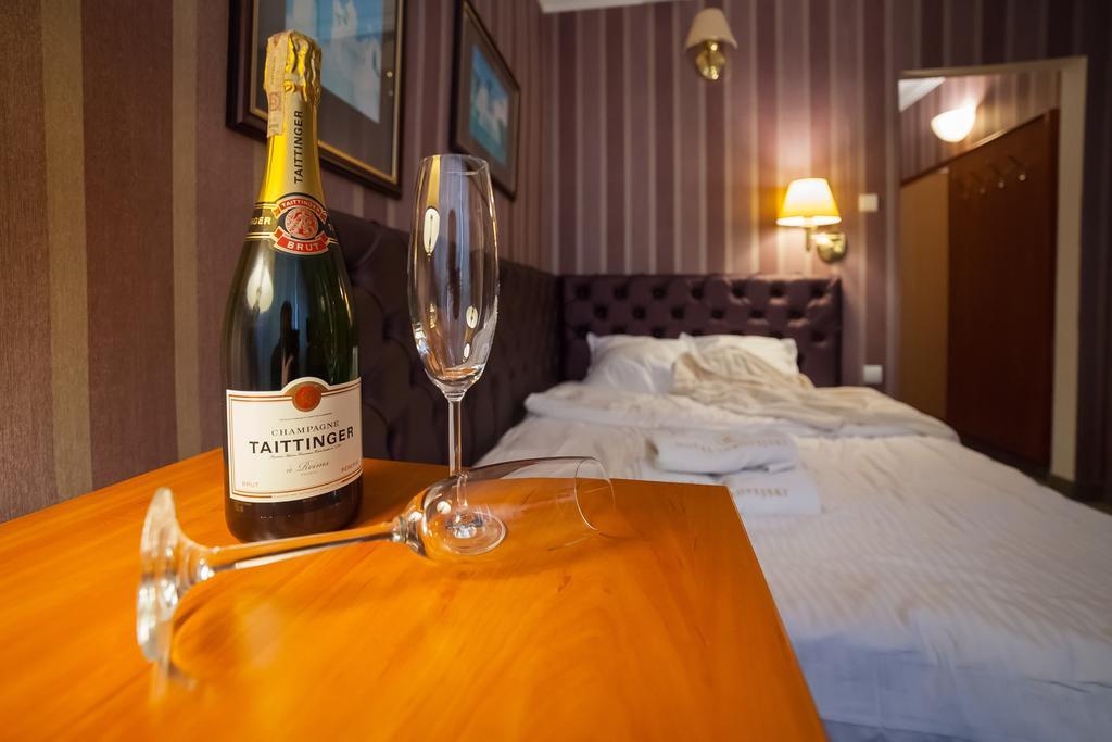 Hotel Europejski Nysa Værelse billede